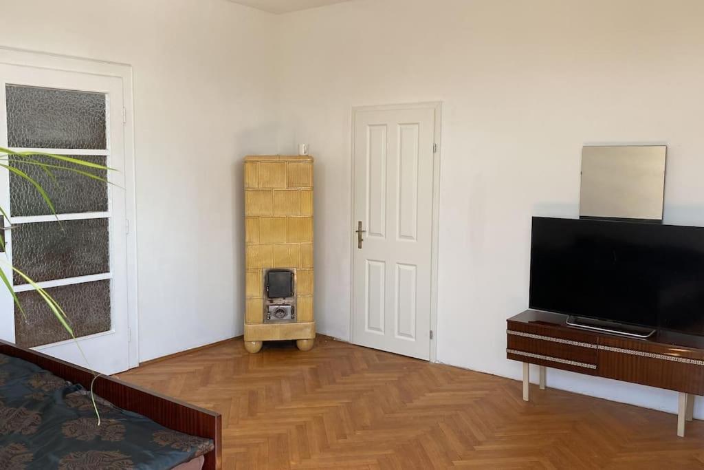 Herrenhaus Hoeniger Flughafen 11min/wienmitte 12min Apartment Wien