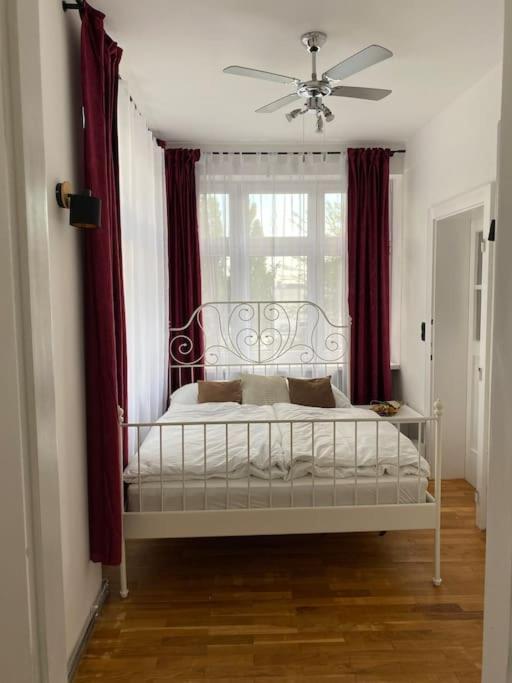 Herrenhaus Hoeniger Flughafen 11min/wienmitte 12min Appartement *
