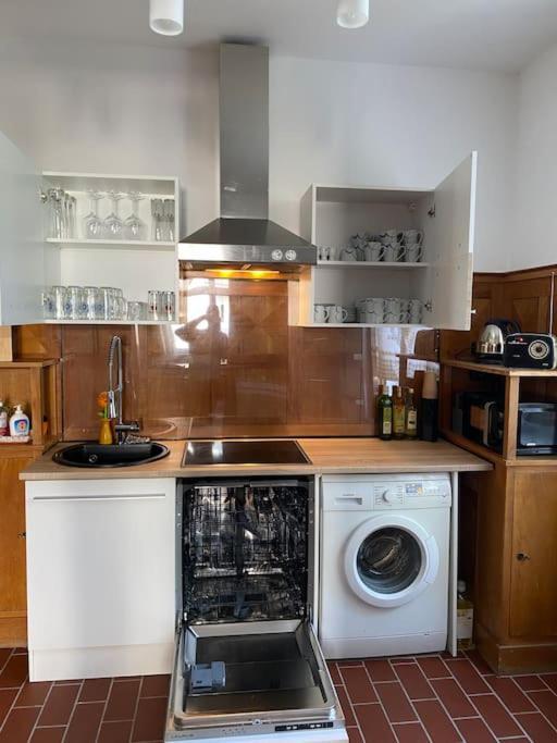 Herrenhaus Hoeniger Flughafen 11min/wienmitte 12min Apartment Wien